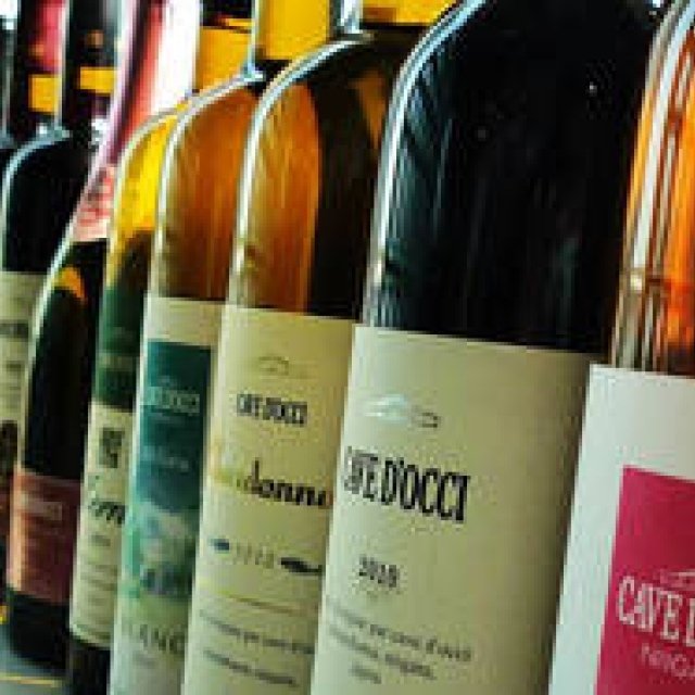 EAT｜Amazon.co.jp｜アマゾンで買う国産ワイン「カーブドッチ」