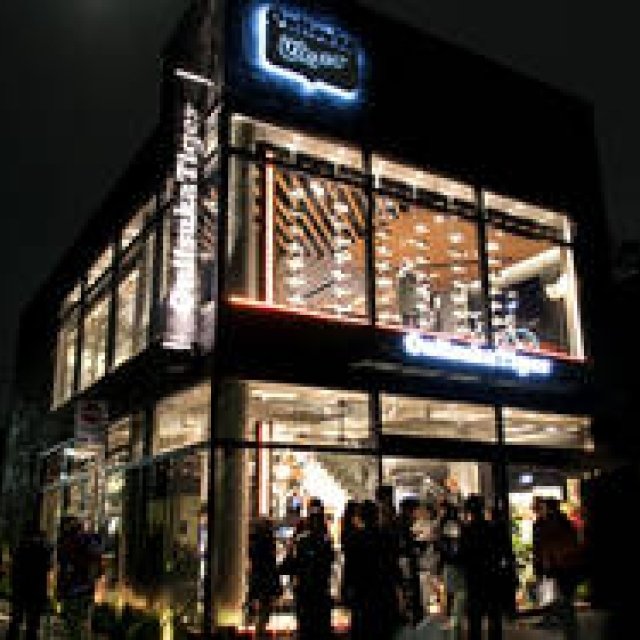 Onitsuka Tiger｜旗艦店「オニツカタイガー表参道」オープン