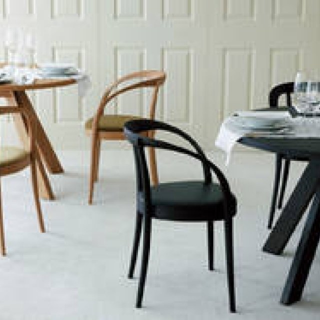 Arflex｜若きデザイナーがあたらしいチェアをデザイン