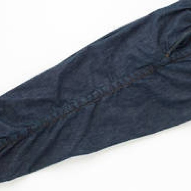 kolor｜定番の太いシルエットのパンツがはじめてデニムで登場