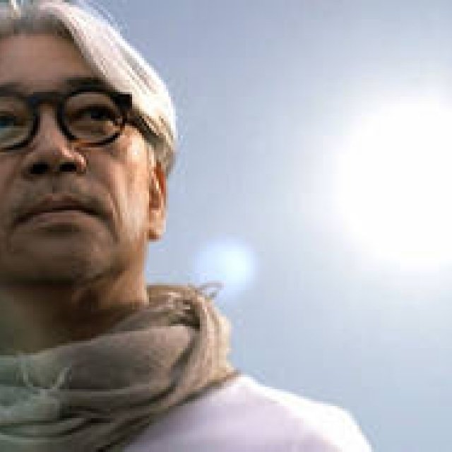 NEWS｜太陽光発電の顔に坂本龍一氏を起用