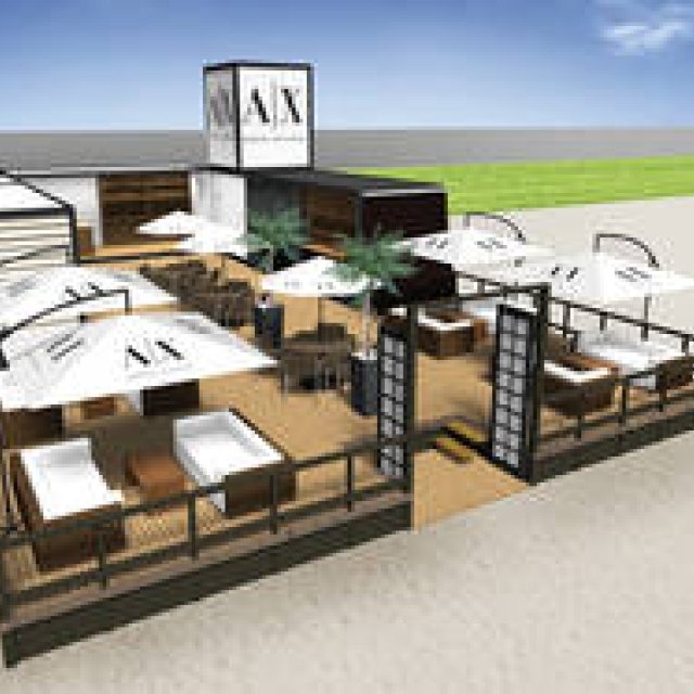 ARMANI EXCHANGE｜音楽とビーチを堪能できるビーチハウス