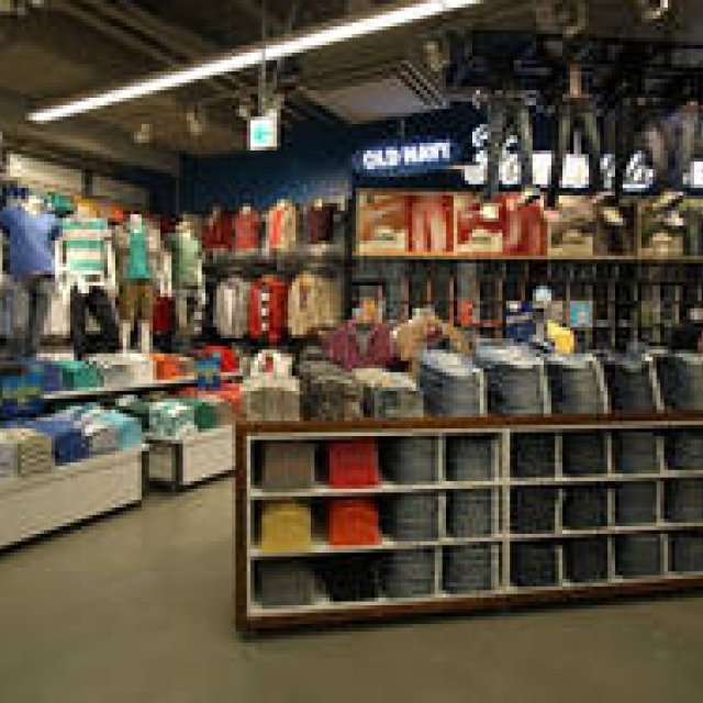 OLD NAVY｜日本初のOld Navyストアがお台場にオープン