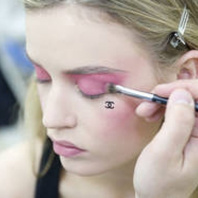 CHANEL｜ピーター フィリップスの斬新なクリエイション