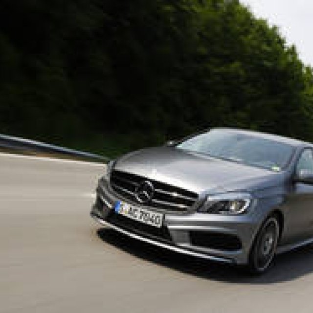 新生Aクラスに試乗―渡辺敏史篇｜Mercedes-benz