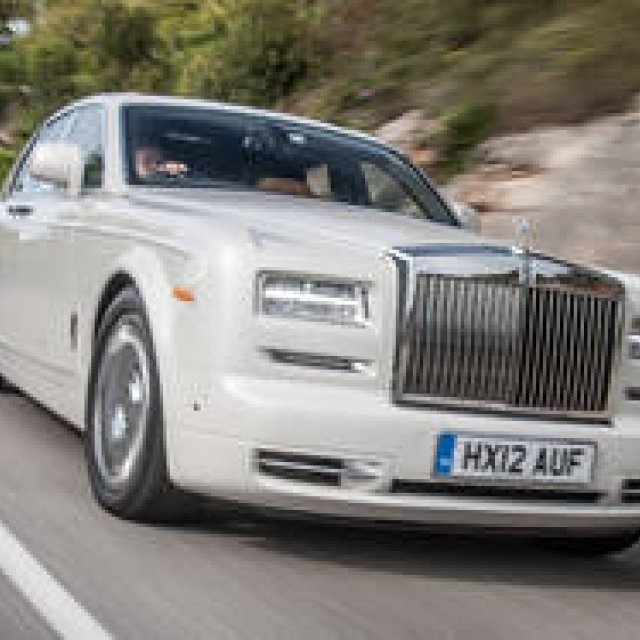 ファントム シリーズIIとロールス・ロイスの世界