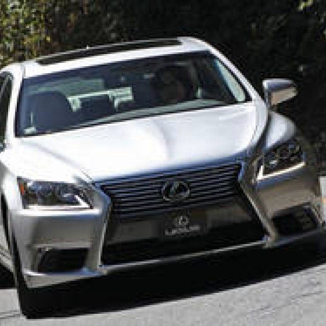 レクサスLS 2013年モデルに試乗｜Lexus