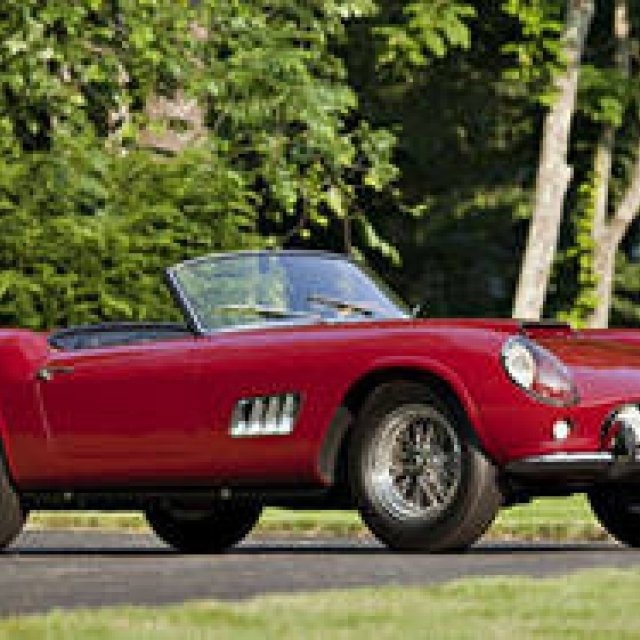 落札価格9億円の跳ね馬｜Ferrari