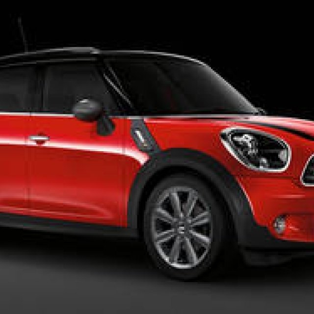 ミニクロスオーバーに「Red Hotパッケージ」登場｜MINI