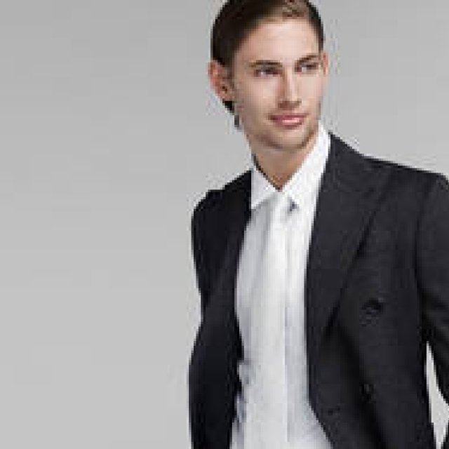 YOOX｜世界で人気のプレミアムショッピングサイトが刷新