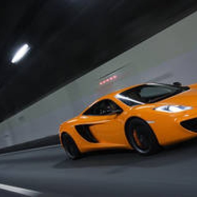 ロングドライブで体感したMP4-12Cの真価｜McLaren
