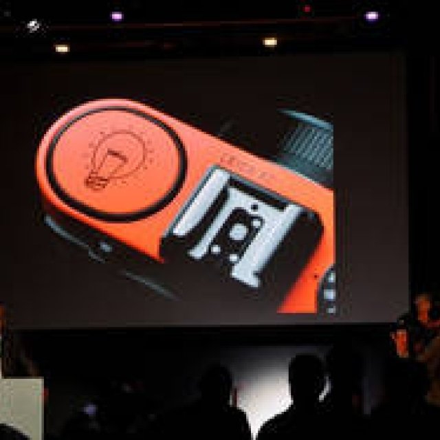 Leica｜ポール・スミスモデルが登場！