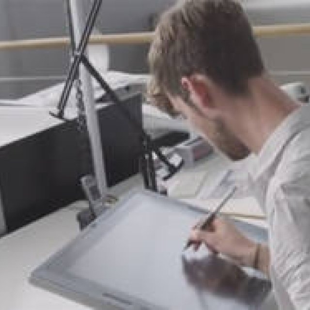 パリ現地リポート｜Mercedes-Benz