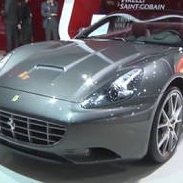 次期エンツォに採用する新型シャシーの動画を公開｜Ferrari