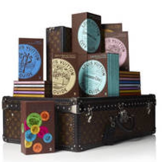 LOUIS VUITTON│代官山蔦屋書店に旅と本をテーマにした展示