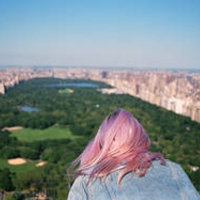 ART｜シンシア・ローリーが発信するオンライン・アートストア「EXHIBITION　A」が初上陸