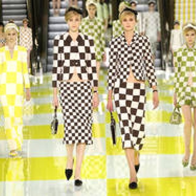 萩原輝美｜2013年春夏、トルソーラインはストレートでロングに！