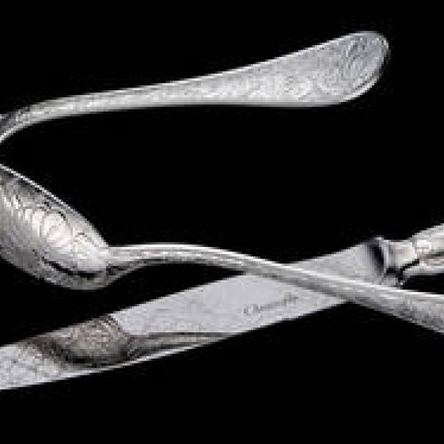 Christofle｜日本独自のコンテンツによるeコマースをスタート