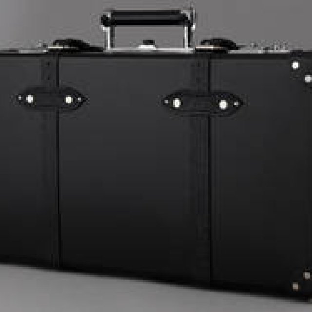 GLOBE-TROTTER｜絶対にほしい！ 007モデルが登場