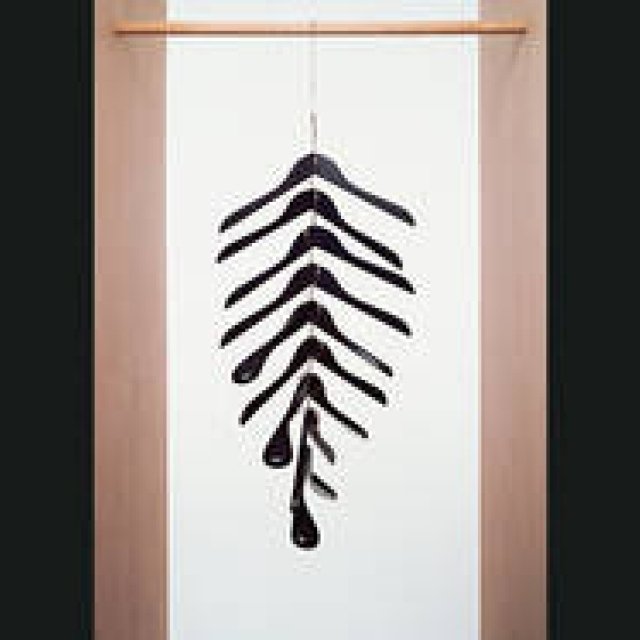 ART│静物を被写体としたコンセプチュアルな写真展『I put this here by Scheltens & Abbenes』