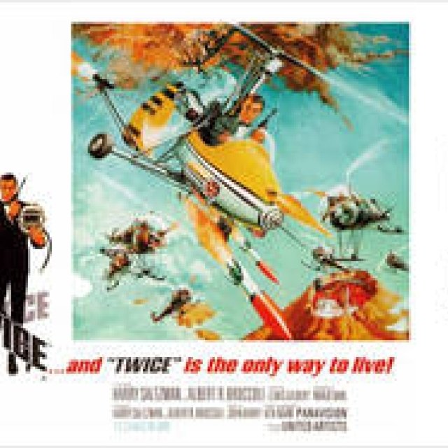 BOOK│3代目ボンドのロジャー・ムーアが案内“3007部のみ”の『BOND ON BOND 007アルティメイトブック』