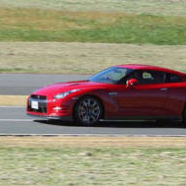 日産GT-R 2013年モデルに試乗｜Nissan