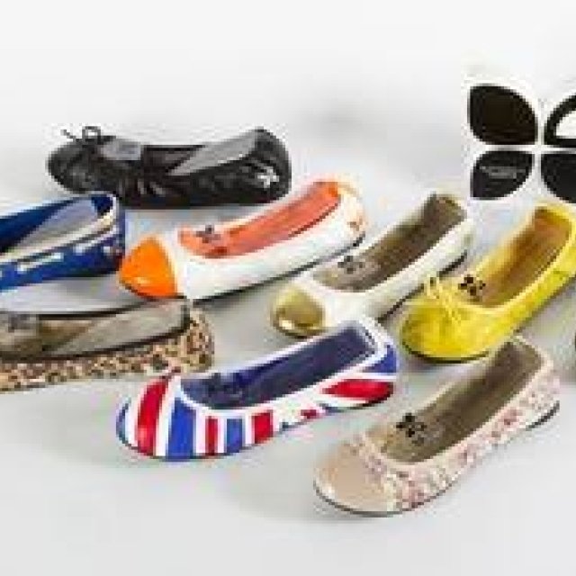 BUTTERFLY TWISTS｜折りたためるフラットシューズ「バタフライツイスト」