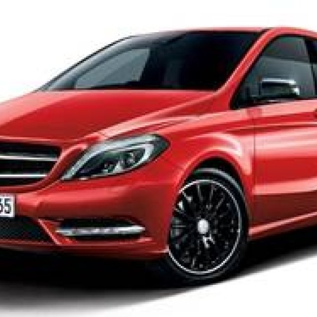 Bクラスに2リッターターボエンジンモデル登場｜Mercedes-Benz