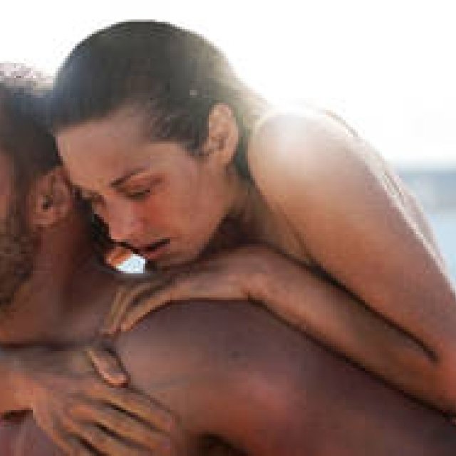 MOVIE｜両脚を失った女性の再生と希望を描く『君と歩く世界』