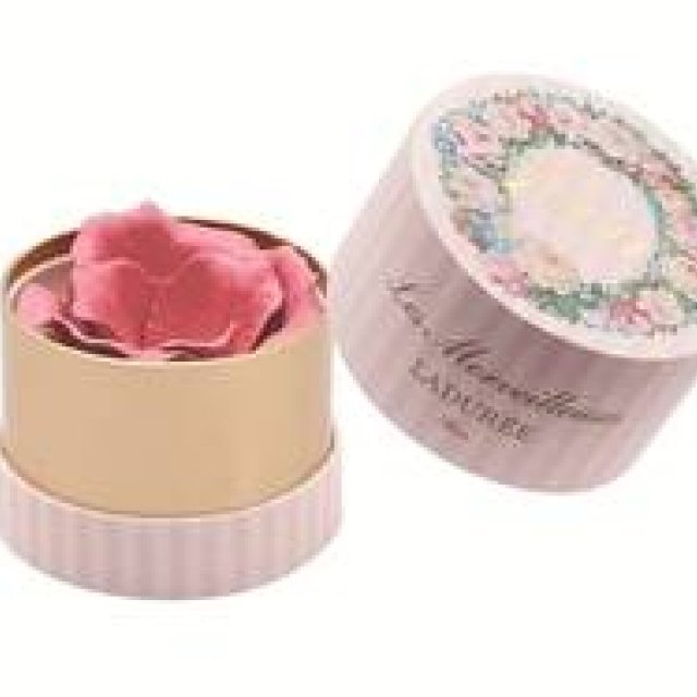 Les Merveilleuses LADUR&Eacute;E｜ブランド誕生1周年記念、限定アイテム発売