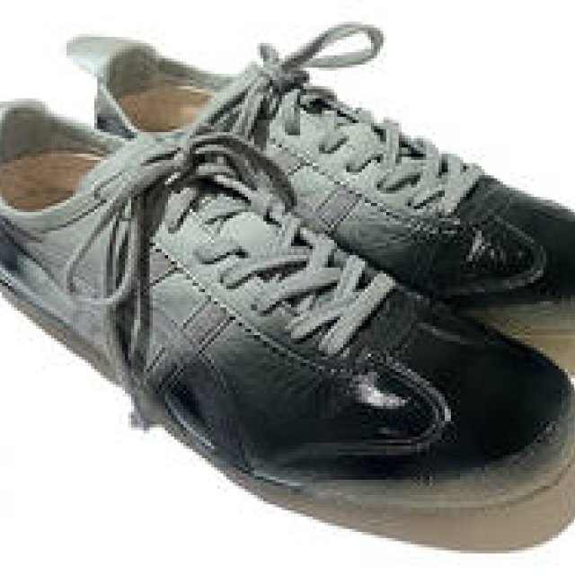 ISETAN MEN’S｜伊勢丹新宿店メンズ館地下1階＝紳士靴で「オニツカタイガー“NIPPON MADE”フェア」開催中