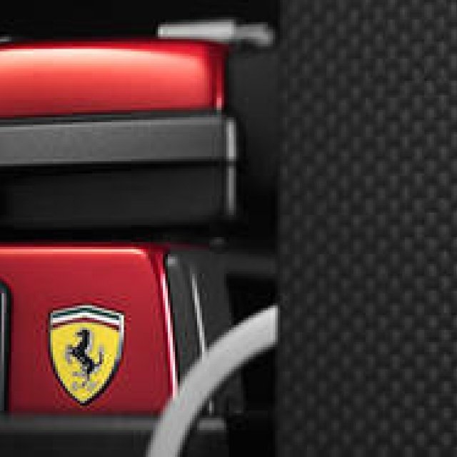 Hasselblad｜知られざるフェラーリモデルが代官山蔦屋に登場