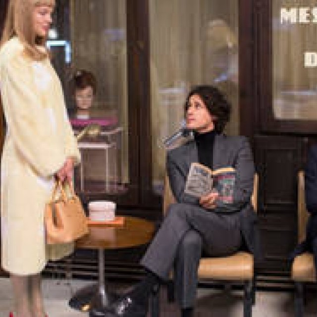 PRADA｜新作フレグランス「プラダ キャンディ ロー」特別フィルムを公開