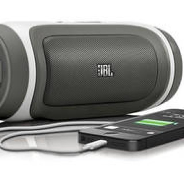 JBL｜iPhoneの充電もできるポータブルスピーカー