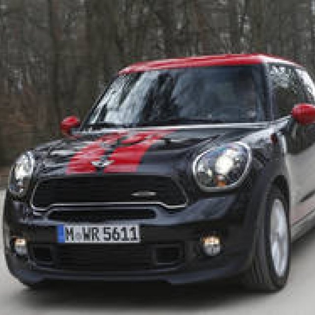 MINI JCW ペースマンに試乗｜Mini