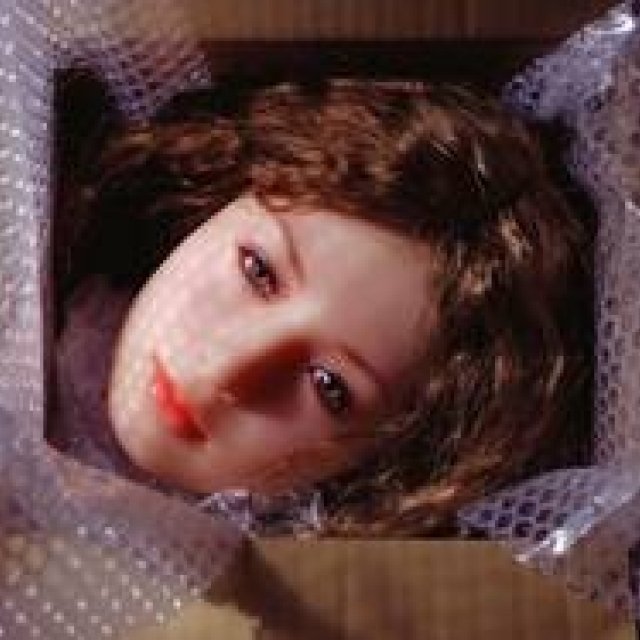 ART｜小山登美夫ギャラリーでローリー・シモンズ展『The Love Doll: Days9-35』