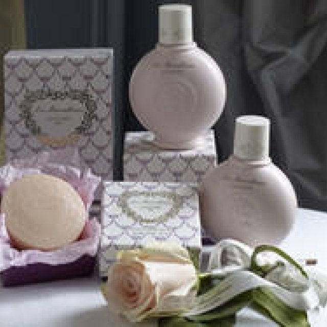 Les Merveilleuses LADUR&Eacute;E｜待望のボディケアライン誕生