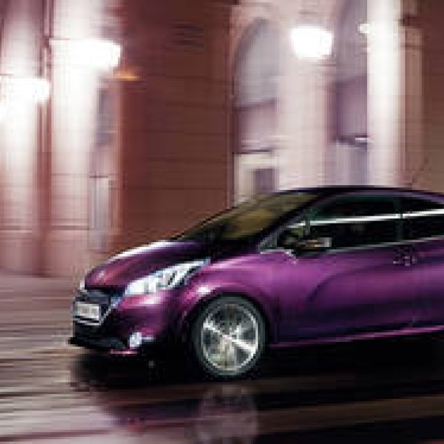 プジョー「208 XY」と「208 GTi」を発売｜Peugeot