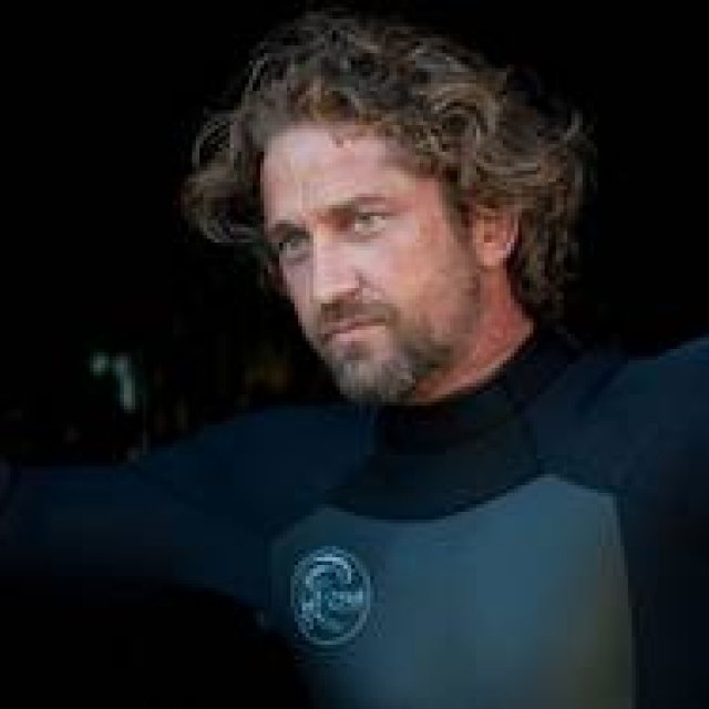 MOVIE｜世界最大級の大波に挑む『マーヴェリックス／波に魅せられた男たち』