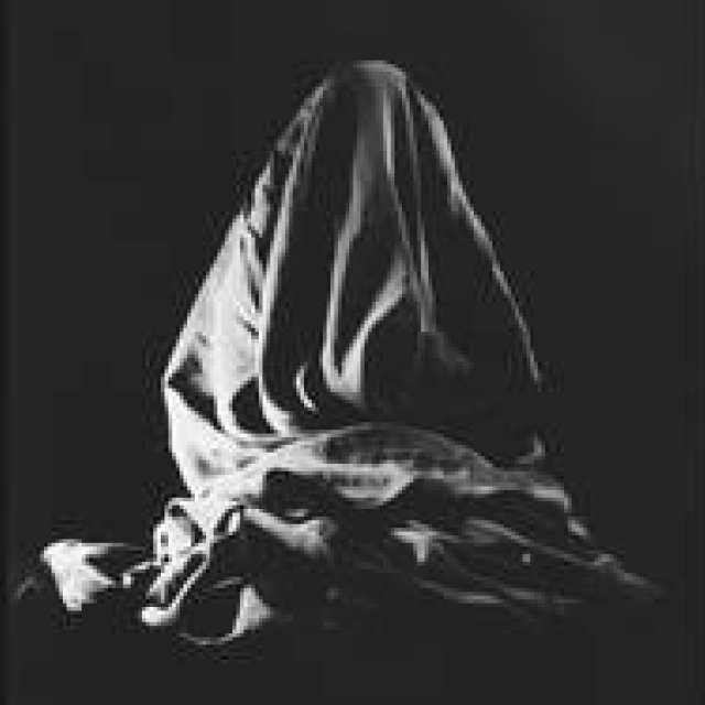 ART｜いまも軟禁されつづけている劉霞による写真展『沈黙の力』