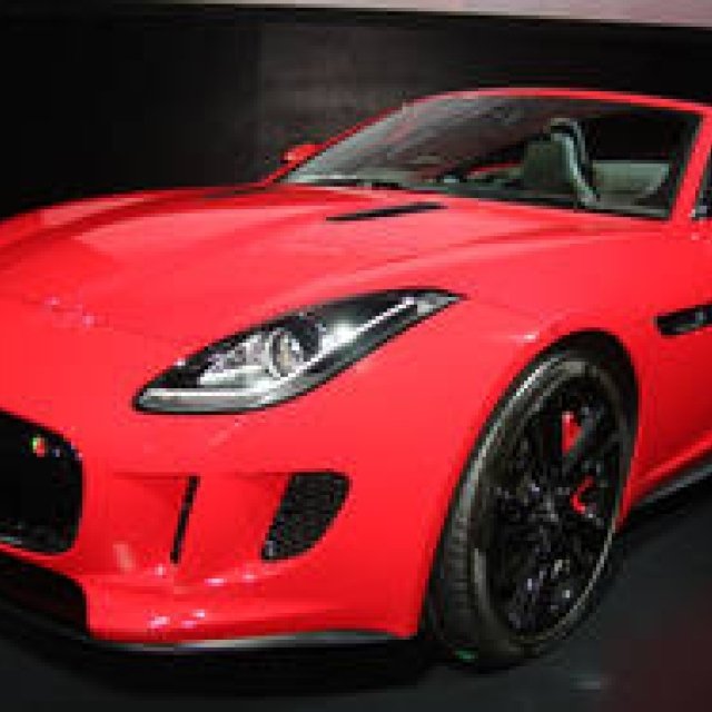 ジャガー「Fタイプ」が日本上陸｜Jaguar