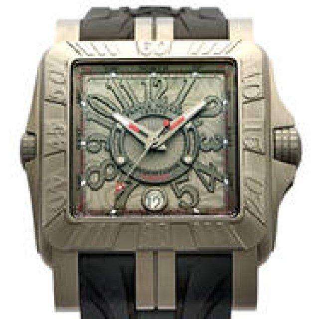 FRANCK MULLER｜待望の角型ケースが登場