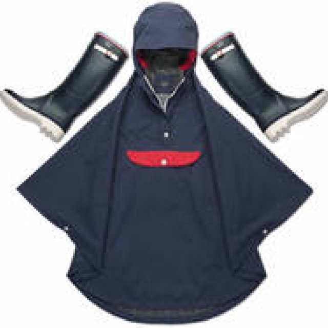 MAISON KITSUNÉ × AIGLE｜スタイリッシュなコラボレイングッズ