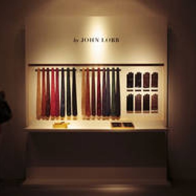 JOHN LOBB｜速報！　秋冬コレクションにネクタイとグローブが登場