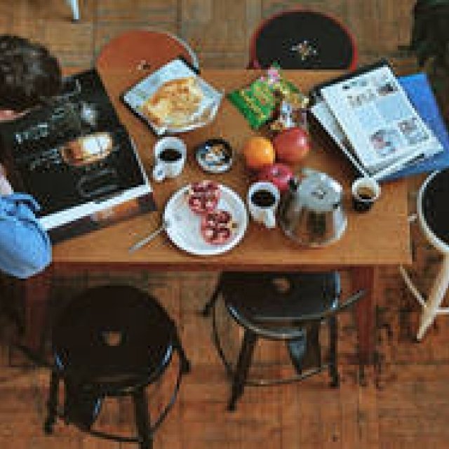 THE CONRAN SHOP｜名作チェア「NICOLLE CHAIR」復刻版登場