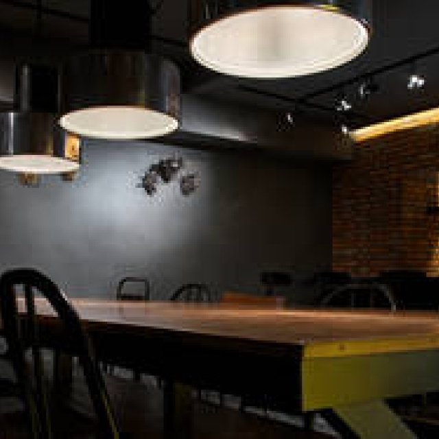 EAT｜いま密かに話題の隠れ家的ワインバー「ラ・リュシオール」