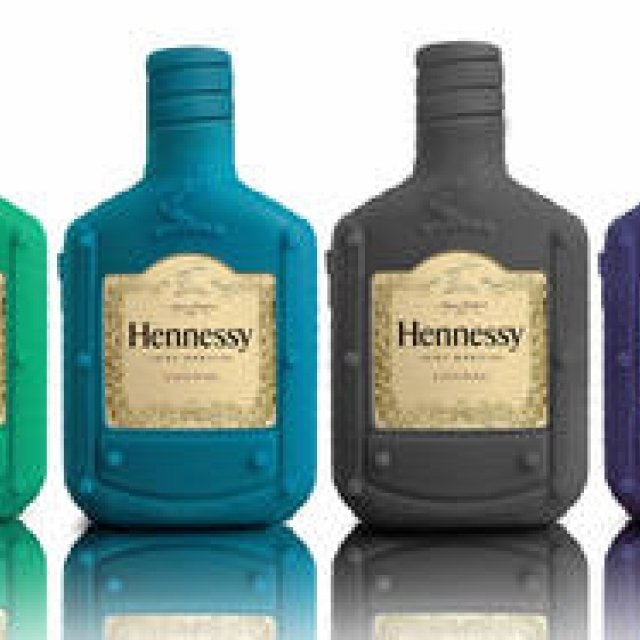 「ヘネシーV.S」からカラフルな限定ボトルが登場｜Hennessy