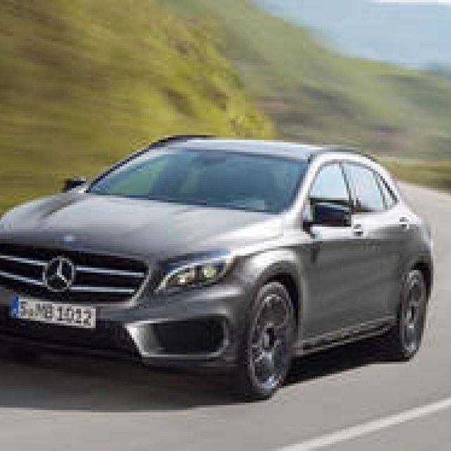 新型コンパクトSUV「GLAクラス」公開｜Mercedes-Benz