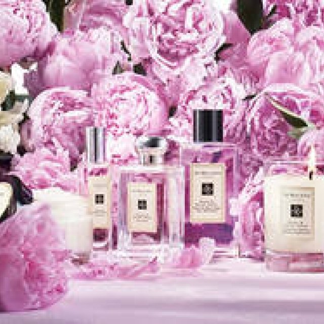 JO MALONE LONDON｜柔らかく官能的な香りの新作「ピオニー ＆ ブラッシュ スエード」