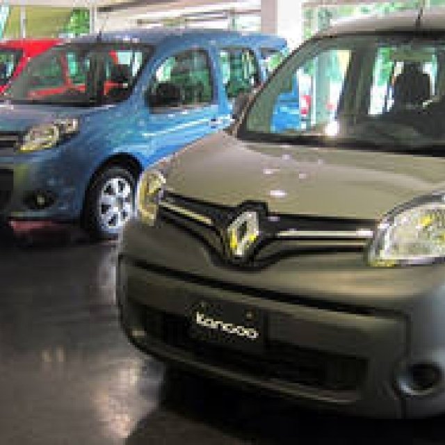 ルノー カングーがフロントデザインを一新｜Renault